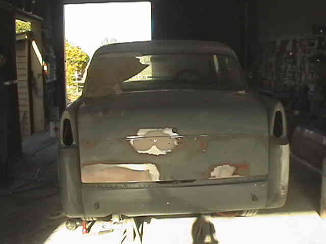 Only minor rust repairs in the bottom edge of the boot lid.